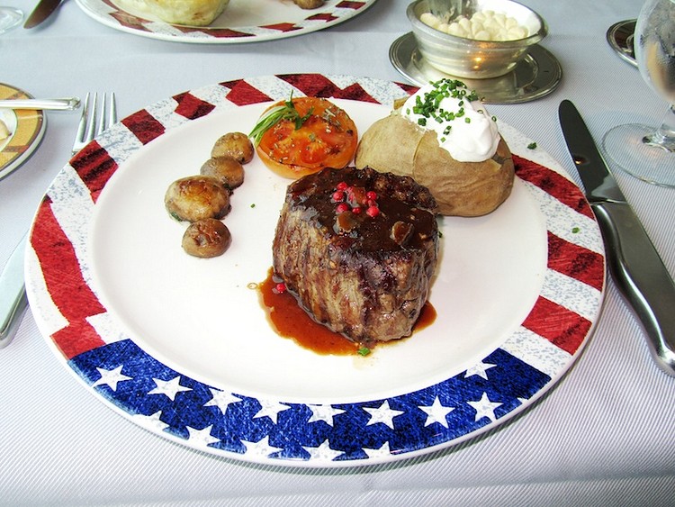 Mike Aronson: Memorial Day Dinner On-board the Sea Princess
